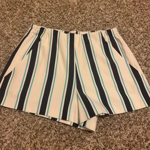 Women’s ZARA shorts blue striped size large